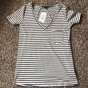 a cute top to wear with jeans